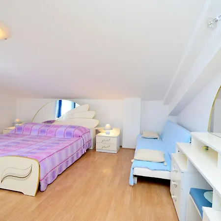 Appartement Biserka *